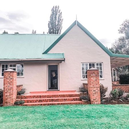 Pennygum Country Cottages Underberg Bagian luar foto